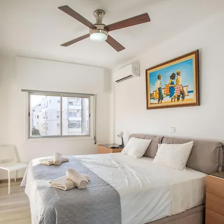 公寓 Neapolis Spacious Quiet Near 利马索尔