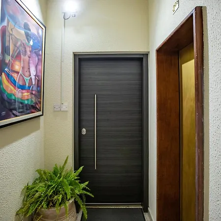 Neapolis Spacious Quiet Near * 利马索尔